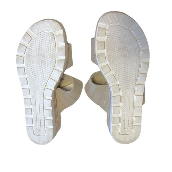 Easy Street Size US 8.5M Women Wedge Heel Slide Sandals Maryann Taupe Croco - Picture 10 of 12